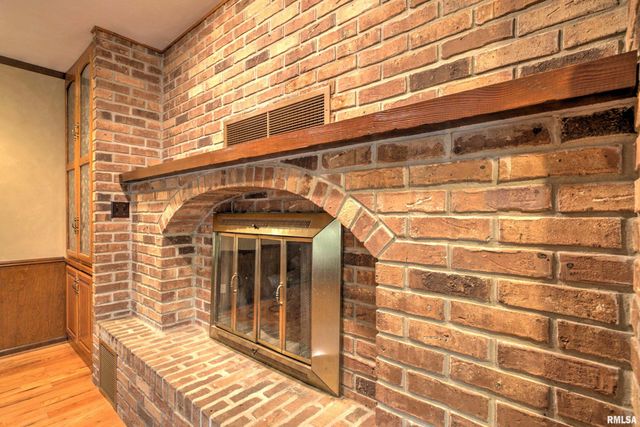 1619 W HALLOCK HOLLOW Road, Edelstein, IL 61526