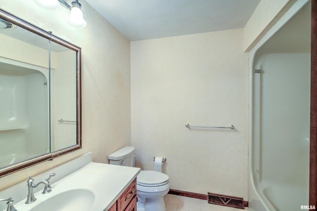 1619 W HALLOCK HOLLOW Road, Edelstein, IL 61526