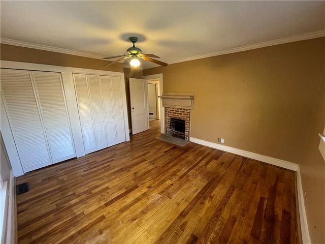 1015 Canton Street, Roswell, GA 30075