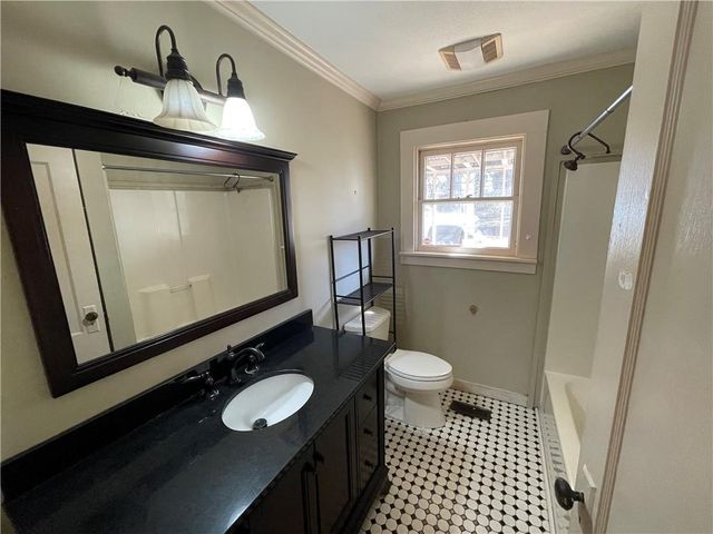 1015 Canton Street, Roswell, GA 30075