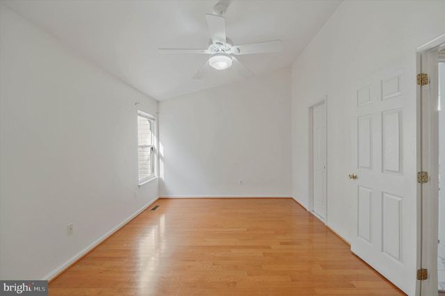 14844 EDMAN CIR, Centreville, VA 20121