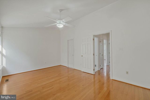 14844 EDMAN CIR, Centreville, VA 20121