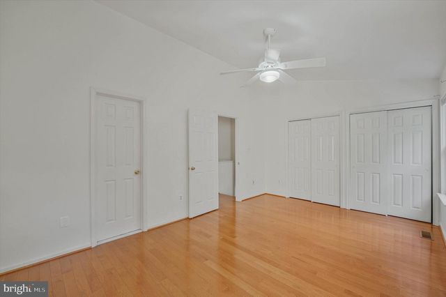 14844 EDMAN CIR, Centreville, VA 20121