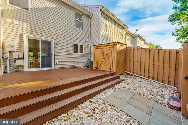 14844 EDMAN CIR, Centreville, VA 20121