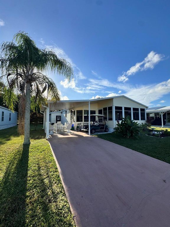 6631 Lila Court, Fort Pierce, FL 34951