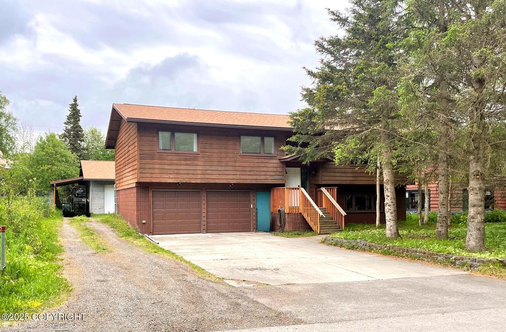 7700 E 32nd Avenue, Anchorage, AK 99504