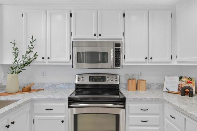 454 Mountain Laurel Court, Mountain View, CA 94043