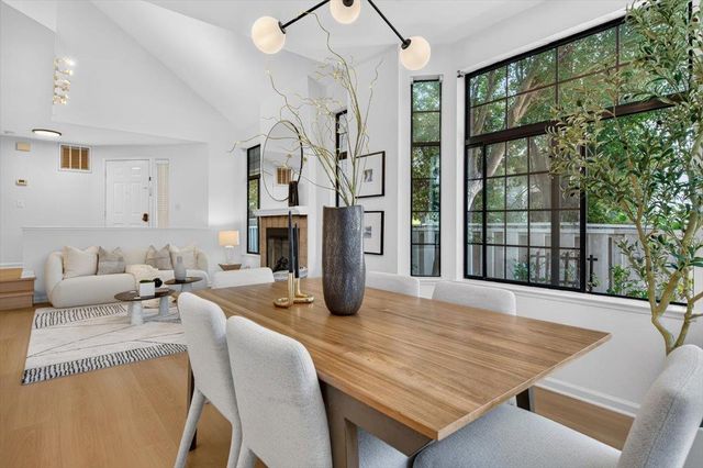 454 Mountain Laurel Court, Mountain View, CA 94043
