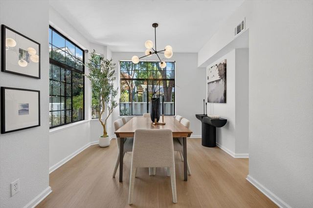 454 Mountain Laurel Court, Mountain View, CA 94043