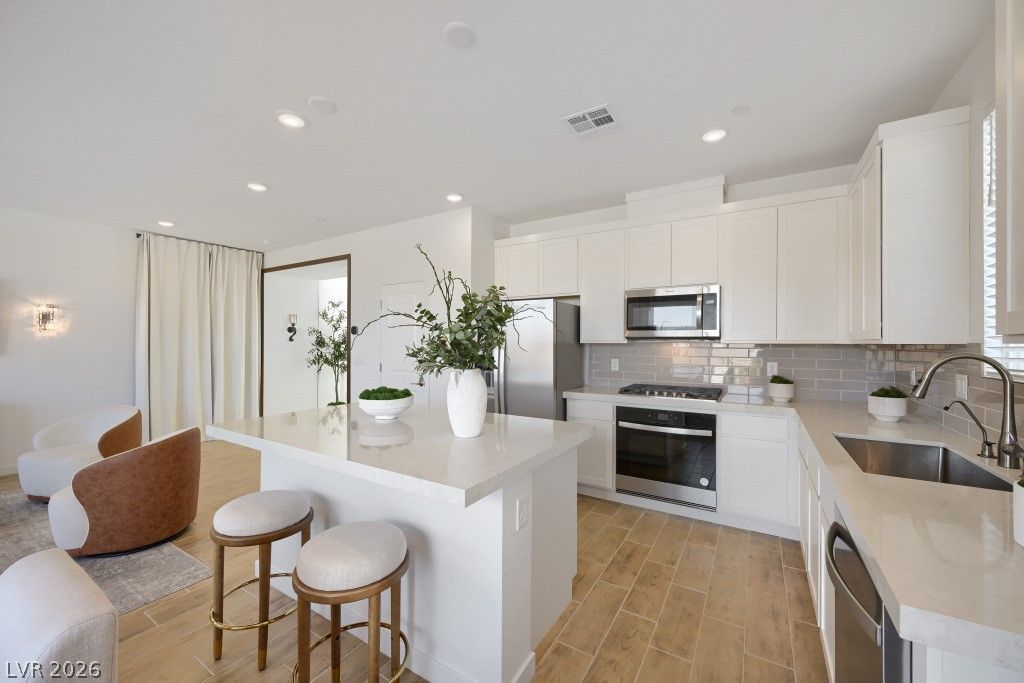 886 Arbor Spring Street, Henderson, NV 89011 — photo 4