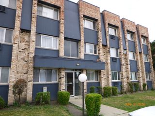 8647 1/2 W Foster Avenue, Chicago, IL 60656