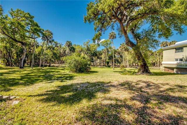 5121 Muddy LN, Fort Myers, FL 33905