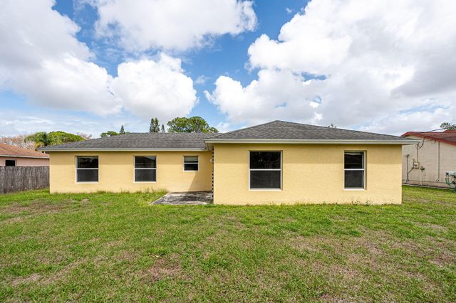 1566 SE Sutton Street, Port St. Lucie, Port St Lucie, FL 34983
