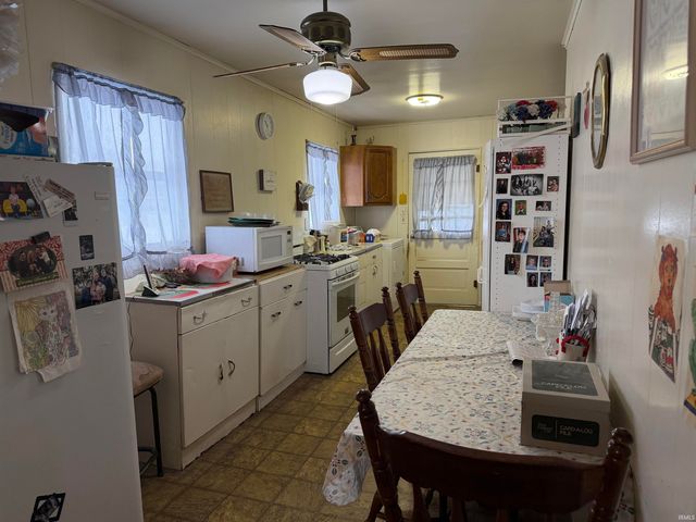 1806 W Westlea Drive, Marion, IN 46952