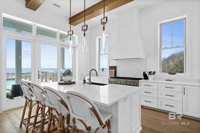 7470 Kiva Way, Gulf Shores, AL 36542