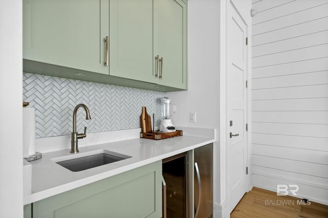 7470 Kiva Way, Gulf Shores, AL 36542