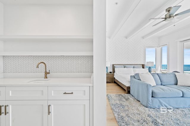 7470 Kiva Way, Gulf Shores, AL 36542