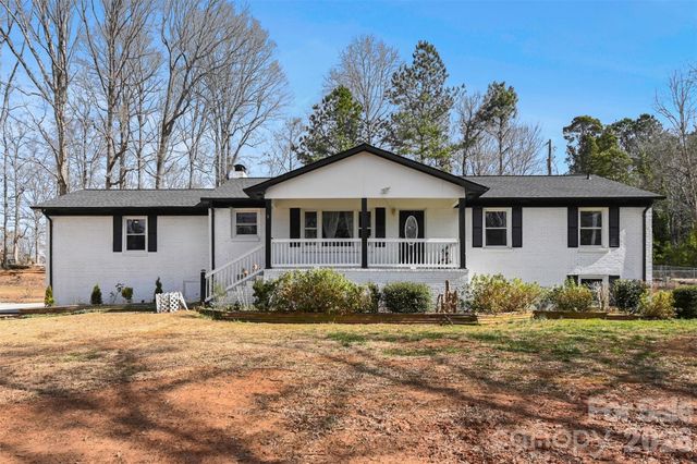 135 Old Gregory Lane, Lancaster, SC 29720