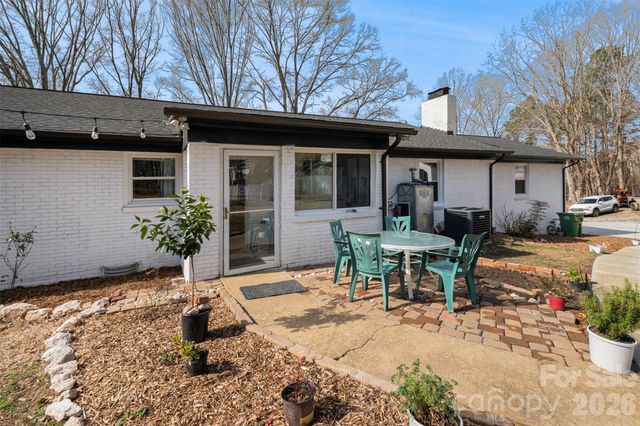 135 Old Gregory Lane, Lancaster, SC 29720