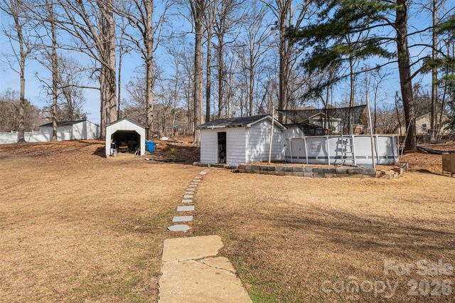 135 Old Gregory Lane, Lancaster, SC 29720