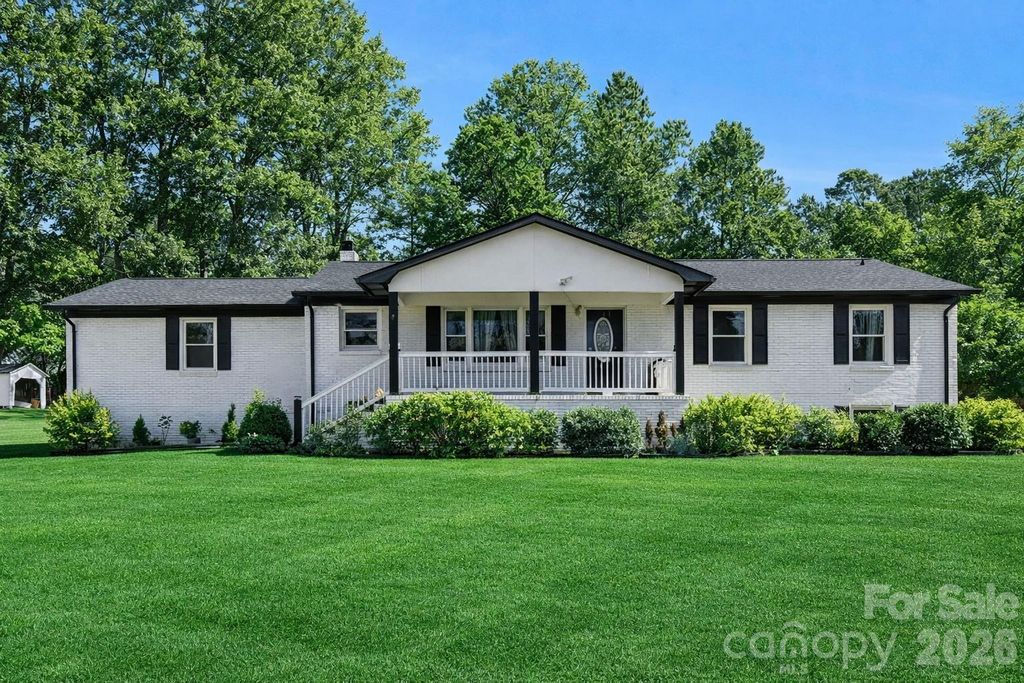 135 Old Gregory Lane, Lancaster, SC 29720