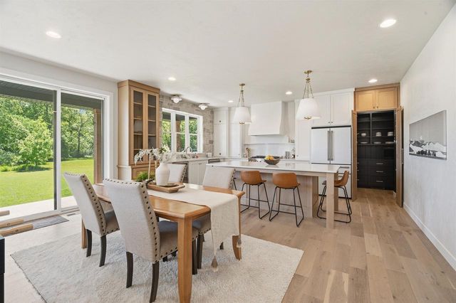 N9250 CASSANDRA WAY, Appleton, WI 54915