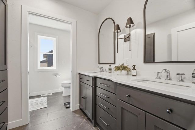 N9250 CASSANDRA WAY, Appleton, WI 54915