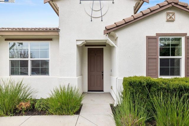 917 Talaria Ct, Oakley, CA 94561