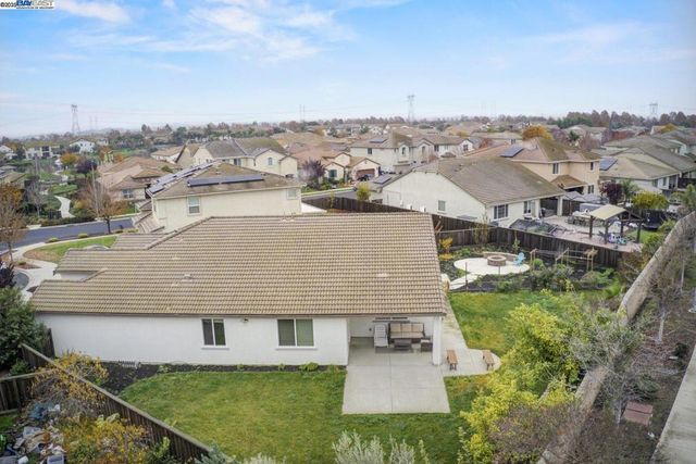 917 Talaria Ct, Oakley, CA 94561