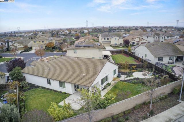 917 Talaria Ct, Oakley, CA 94561