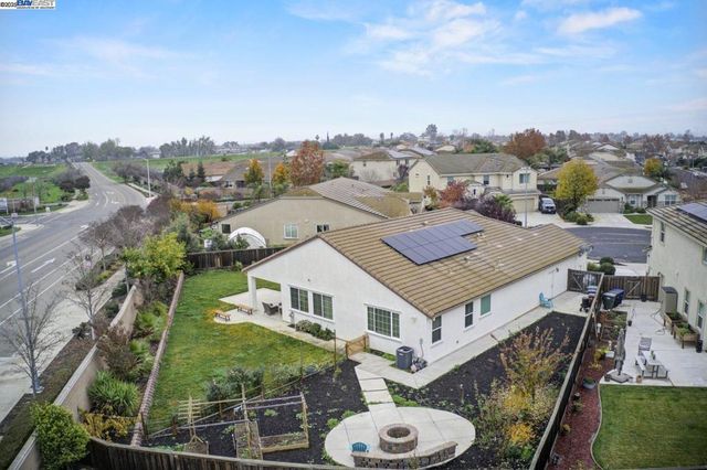 917 Talaria Ct, Oakley, CA 94561