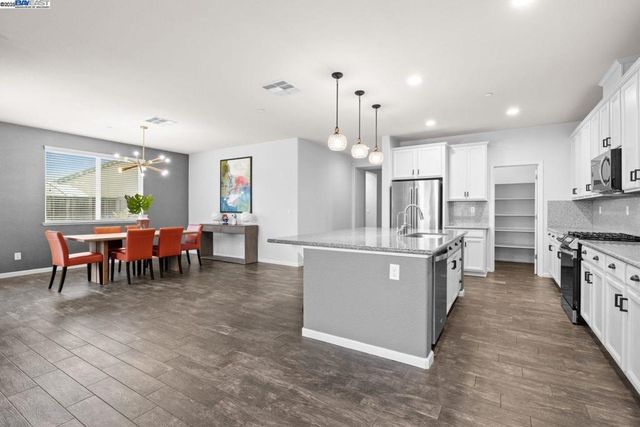 917 Talaria Ct, Oakley, CA 94561