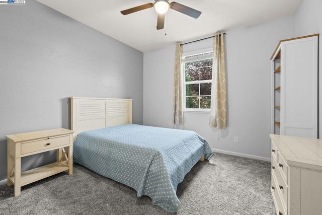 917 Talaria Ct, Oakley, CA 94561