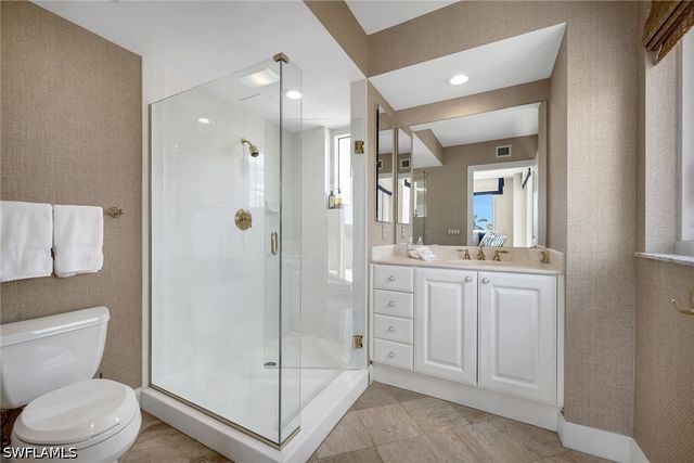 6597 Nicholas BLVD 401, Naples, FL 34108