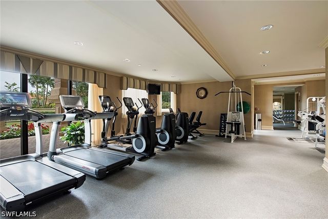 6597 Nicholas BLVD 401, Naples, FL 34108