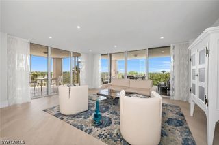 6597 Nicholas BLVD 401, Naples, FL 34108