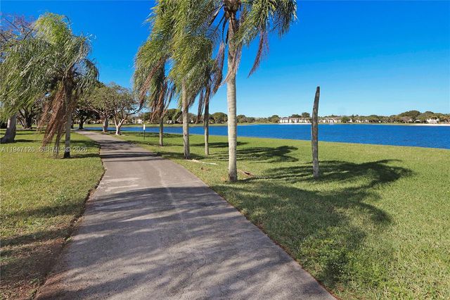 14826 SW 110th Ter, Miami, FL 33196