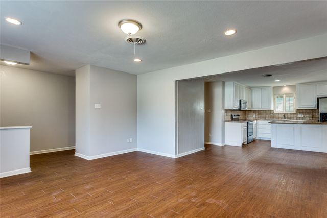 3573 Westfield Avenue, Fort Worth, TX 76133