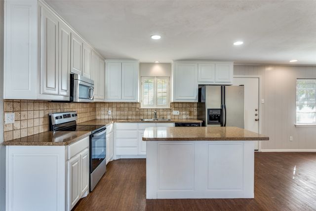 3573 Westfield Avenue, Fort Worth, TX 76133