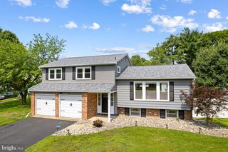 1308 HEARTWOOD DR, Cherry Hill, NJ 08003