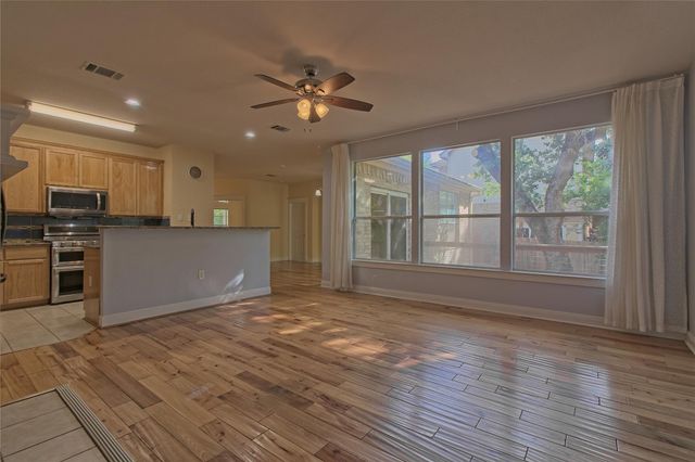 610 Palo Alto LN, Cedar Park, TX 78613