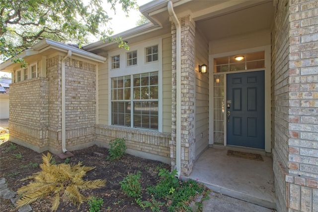 610 Palo Alto LN, Cedar Park, TX 78613