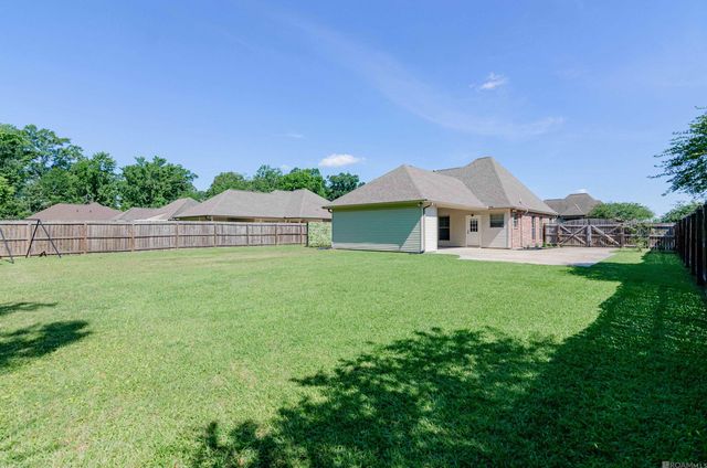 39112 Driftwood Lake Dr, Gonzales, LA 70737