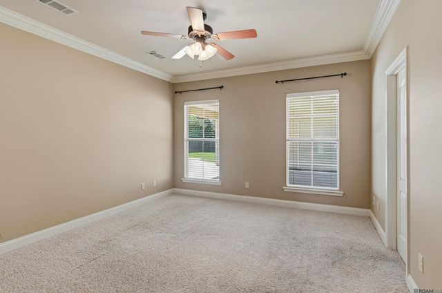 39112 Driftwood Lake Dr, Gonzales, LA 70737