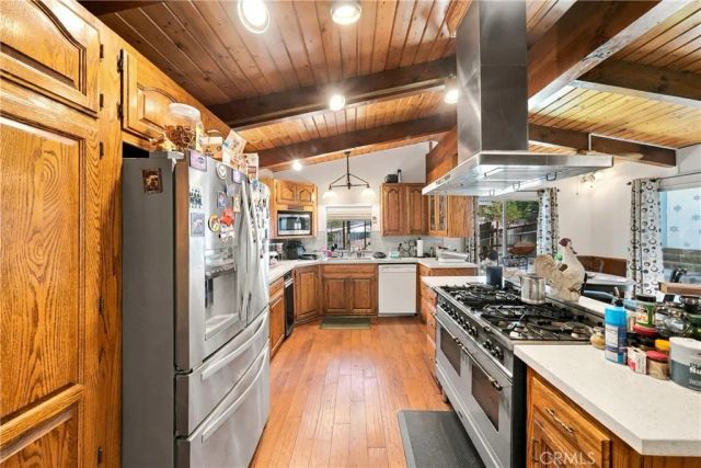 31430 Frontier, Running Springs, CA 92382