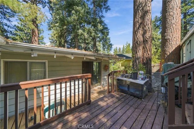 31430 Frontier, Running Springs, CA 92382