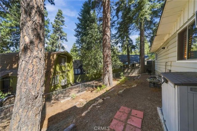 31430 Frontier, Running Springs, CA 92382