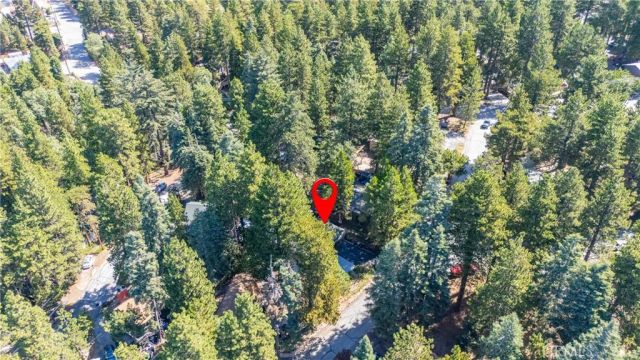 31430 Frontier, Running Springs, CA 92382