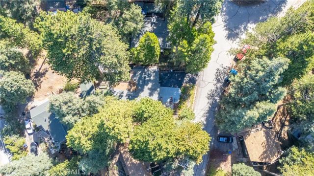 31430 Frontier, Running Springs, CA 92382