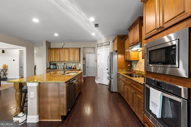 211 Fox Hall Crossing W, Senoia, GA 30276